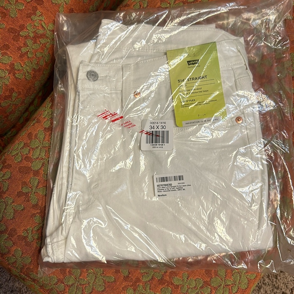 Men’s Levi 514 Straight Leg with Flex New In Package